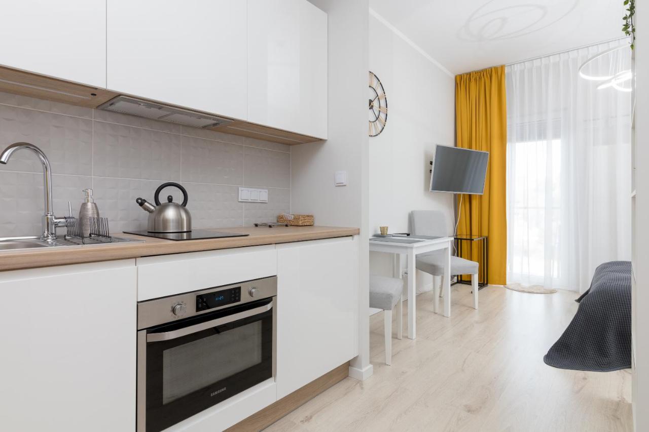 Ferienwohnung Yellow Sunset Studio Warschau Exterior foto